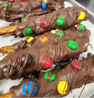 Goody Gourmet Mega Pretzel Stick Wrapped in Choc and M&Ms 